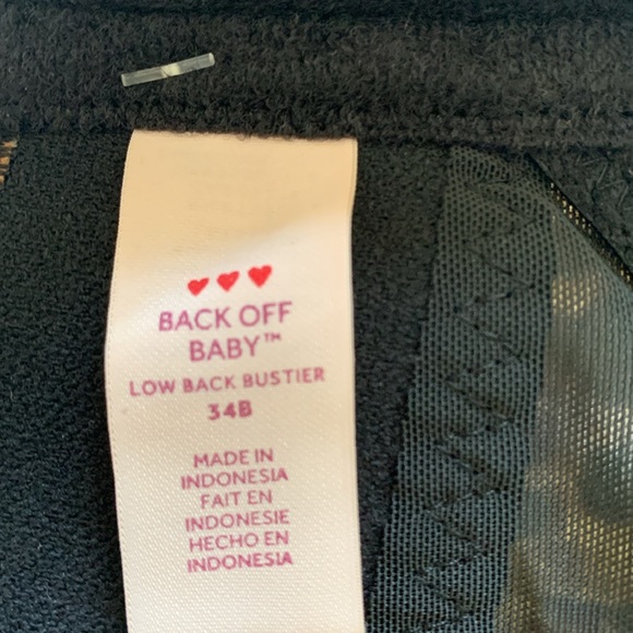 Make a statement with the eye catching leopard print bustier bra. - Picture 3 of 7